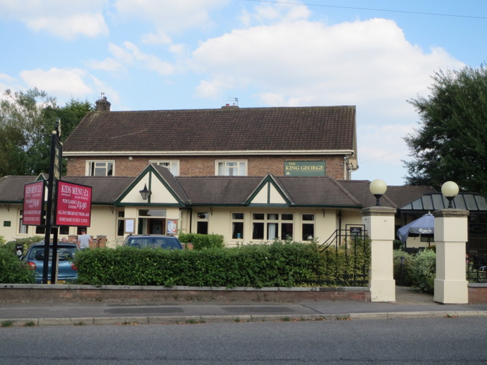 King George pub in Hale